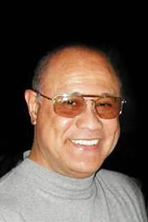 Profile image of Robert Apisa