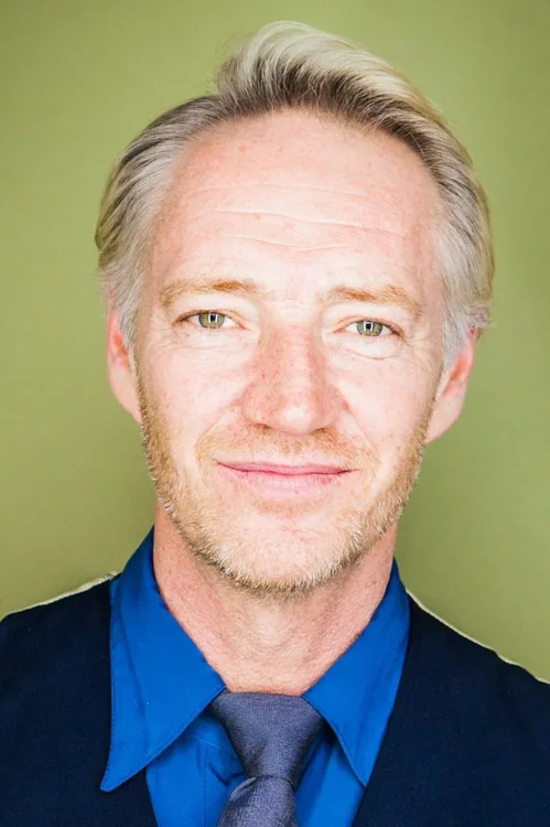 Profile image of Phillip MacKenzie