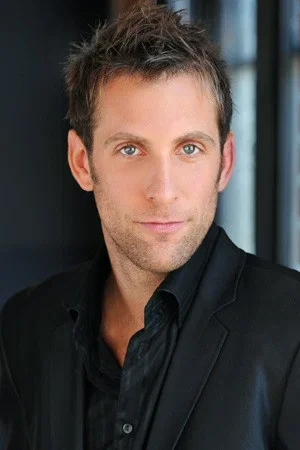 Profile image of Ian Rozylo