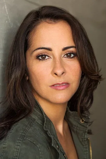 Profile image of Mona Leah