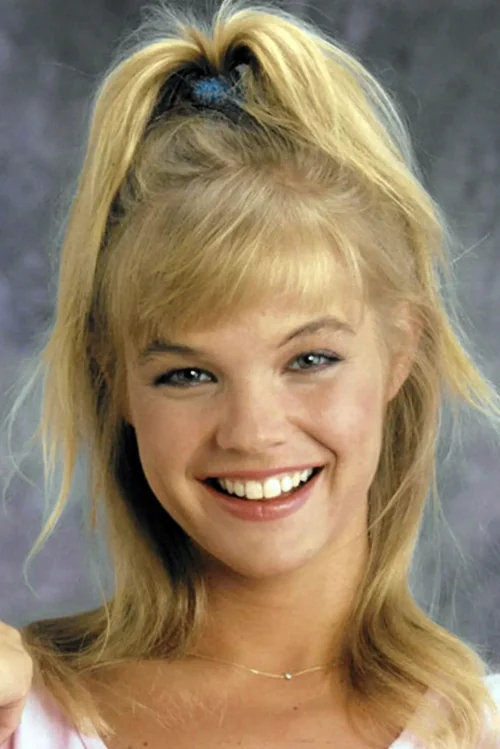 Profile image of Julie McCullough
