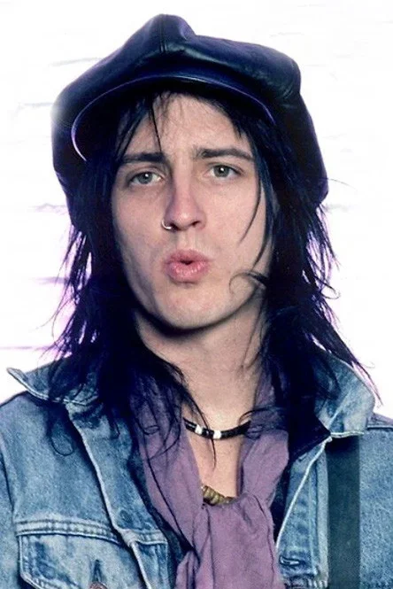 Profile image of Izzy Stradlin