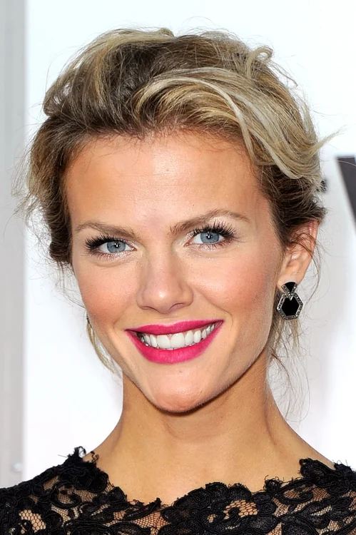 Profile image of Brooklyn Decker